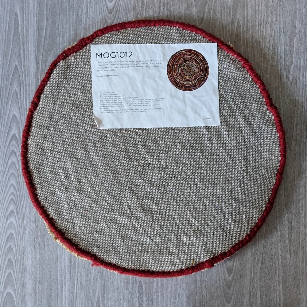Sustainable Small Round Vibrant Floor Mat